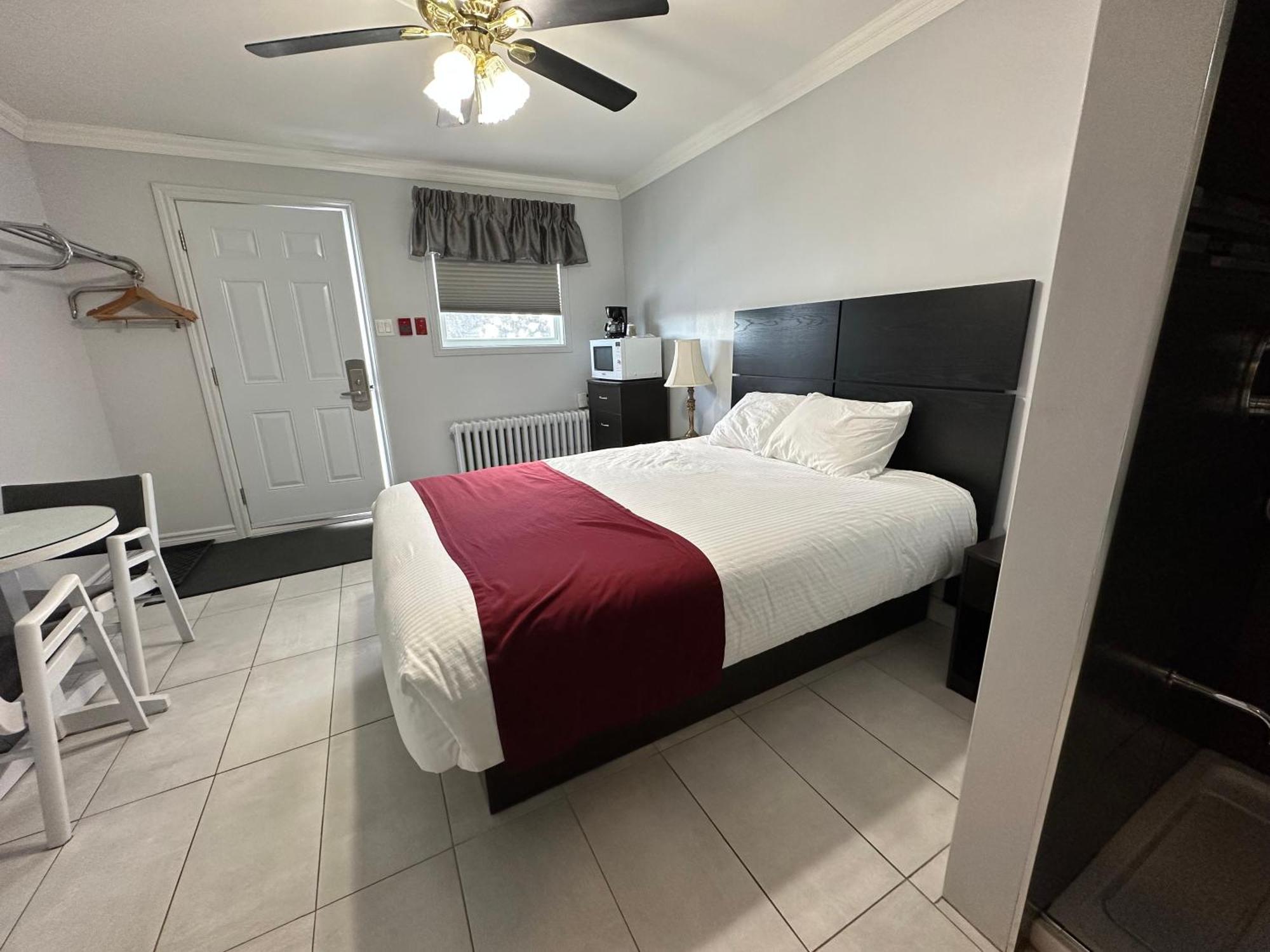 Motel Le Refuge Sherbrooke Luaran gambar