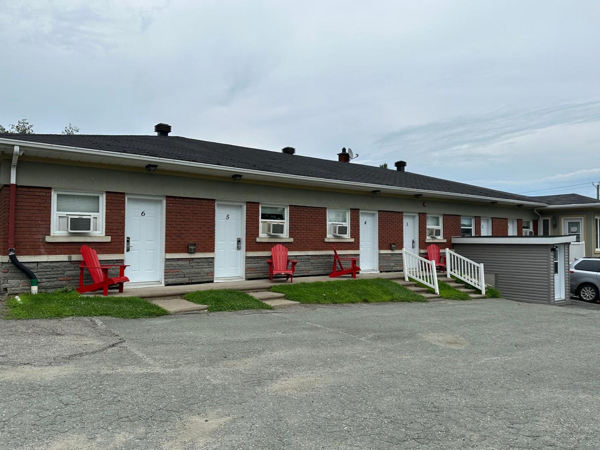 Motel Le Refuge Sherbrooke Luaran gambar